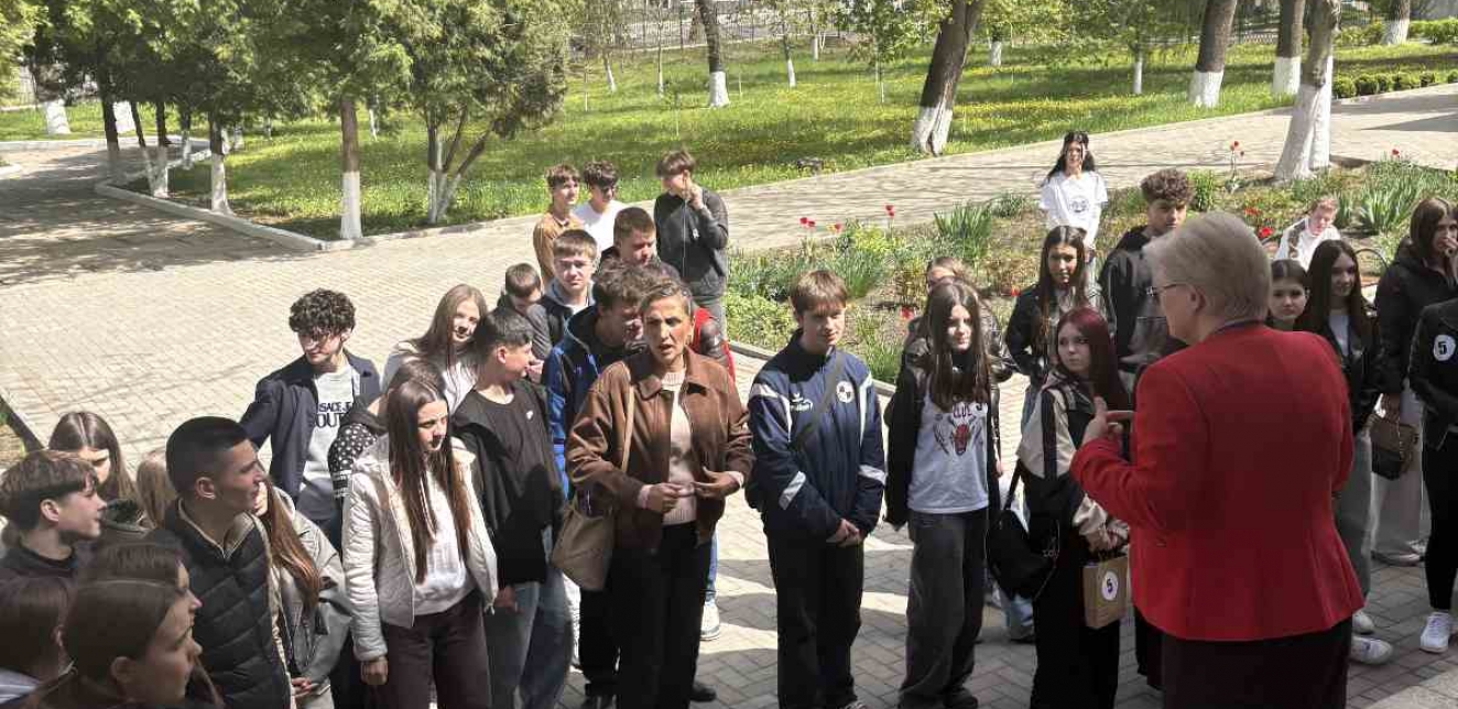 Familiarizarea elevilor și părinților cu specialitățile IP CTFB prin intermediul atelierelor practice,demonstrații live și a master class-urilor în cadrul Zilei Învățământului Dual 